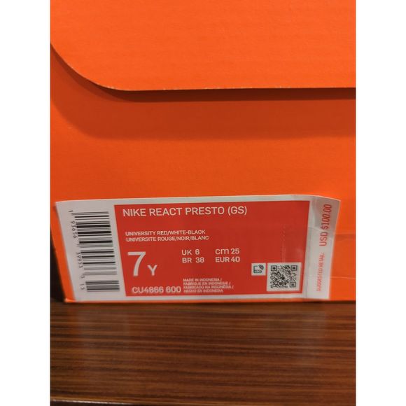 Brand New Red Nike React Presto, size 7 Youth - Picture 5 of 5